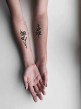 Load image into Gallery viewer, Privremene tetovaže FLORA by SashaTattooing Studio