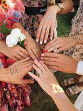 Učitajte sliku u preglednik galerije, Set privremenih tetovaža KISS THE MISS