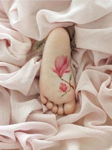 Učitajte sliku u preglednik galerije, Akvarel privremene tetovaže MAGNOLIA